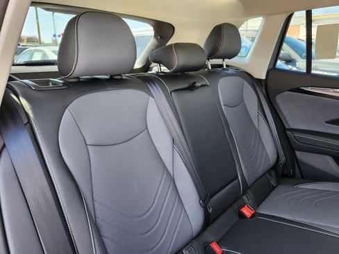 New 2026 Volkswagen Tiguan SE AWD/4WD image 11
