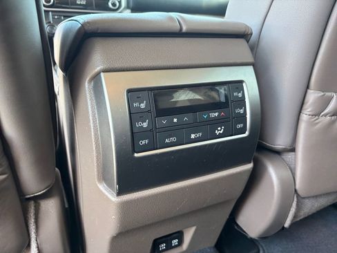 Used 2022 Lexus GX 460 Premium image 35