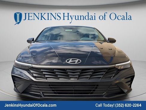 New 2026 Hyundai Elantra SE FWD image 11