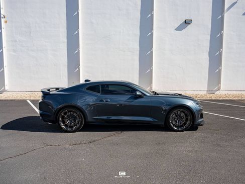 Used 2022 Chevrolet Camaro ZL1 RWD image 11