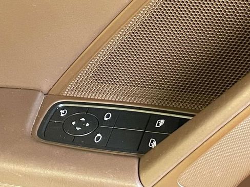 Certified 2022 Porsche 911 Carrera RWD image 33