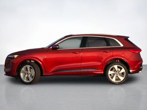 New 2025 Audi Q5 Premium Plus AWD/4WD image 3