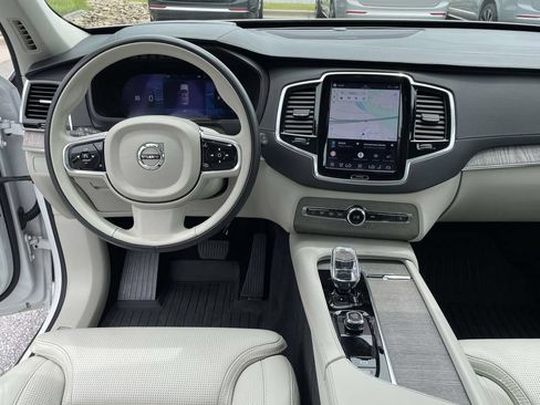 Used 2024 Volvo XC90 B6 Ultimate w/ Protection Package Premier AWD/4WD image 4