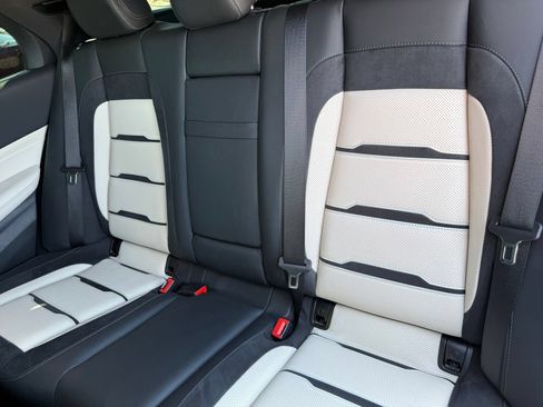 Used 2024 Mercedes-Benz GLE 53 AMG 4MATIC image 24
