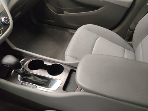 Used 2022 Chevrolet Malibu LS FWD image 26