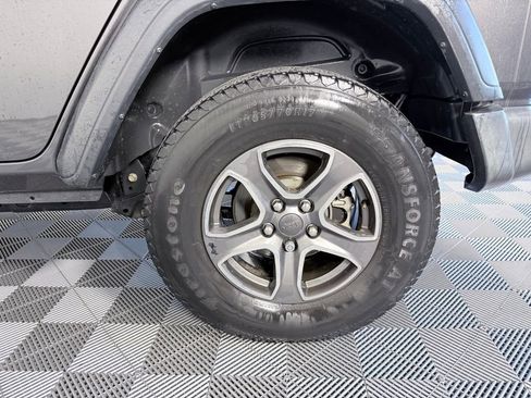 Used 2019 Jeep Wrangler Unlimited Sport S image 28