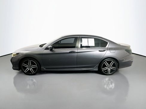 Used 2017 Honda Accord Sport Special Edition image 4