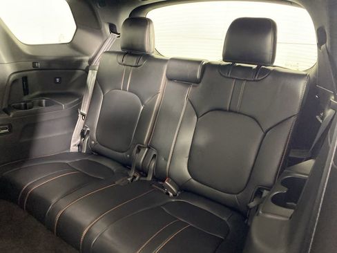 Used 2024 Honda Pilot TrailSport image 14