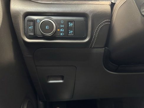 Used 2020 Ford Explorer Platinum image 14