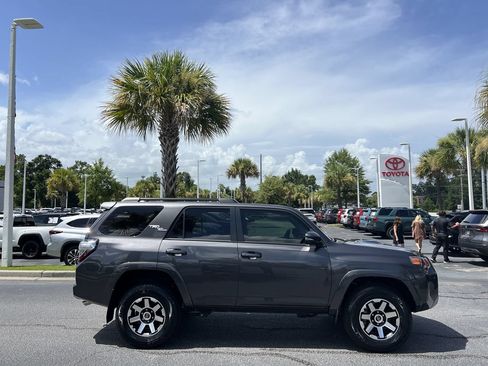 Used 2023 Toyota 4Runner TRD Off-Road Premium w/ Moonroof Package AWD/4WD image 11