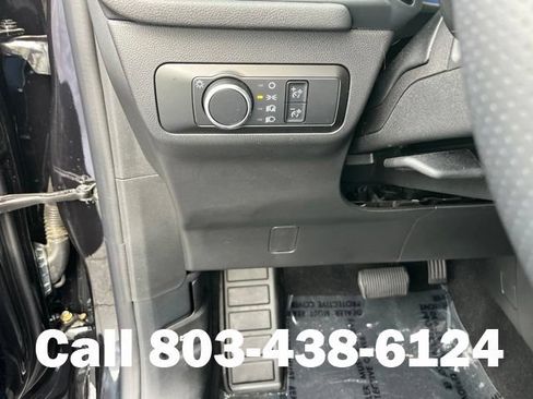 Used 2025 Ford Escape ST-Line FWD image 22