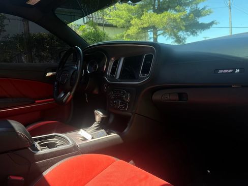 Used 2022 Dodge Charger Scat Pack RWD image 11