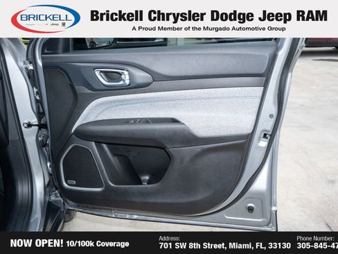 Used 2023 Jeep Compass Latitude w/ Sun and Sound Group image 12