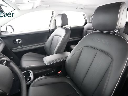 Used 2024 Hyundai Ioniq 5 Limited RWD image 4