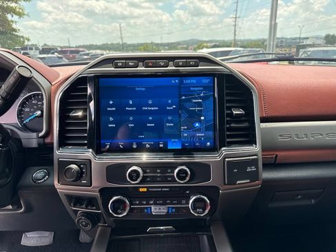 Used 2022 Ford F450 Platinum w/ FX4 Off-Road Package AWD/4WD image 18