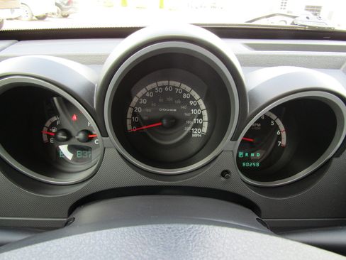 Used 2010 Dodge Nitro SXT AWD/4WD image 19