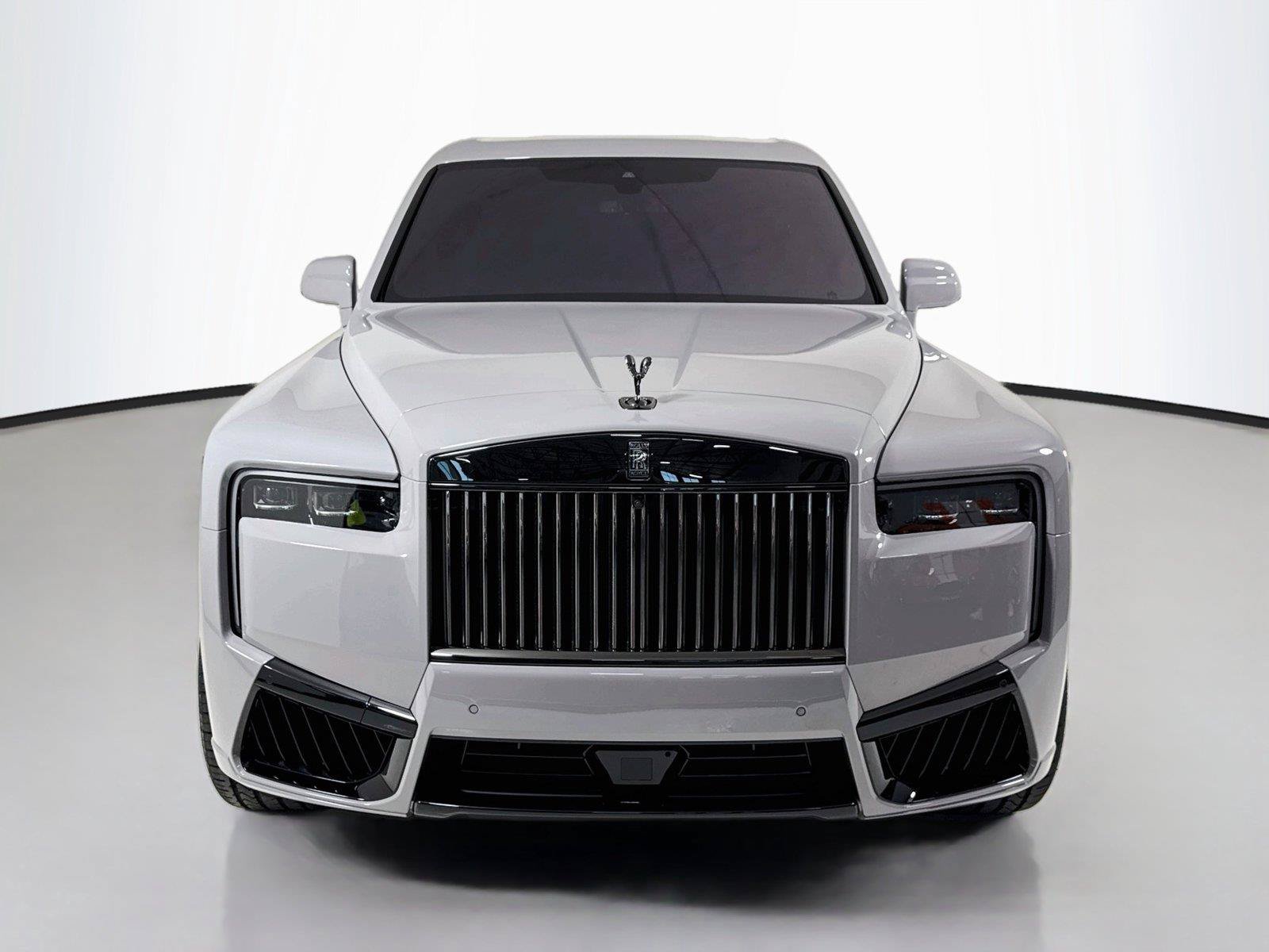Used 2025 Rolls-Royce Cullinan Black Badge AWD/4WD image 10