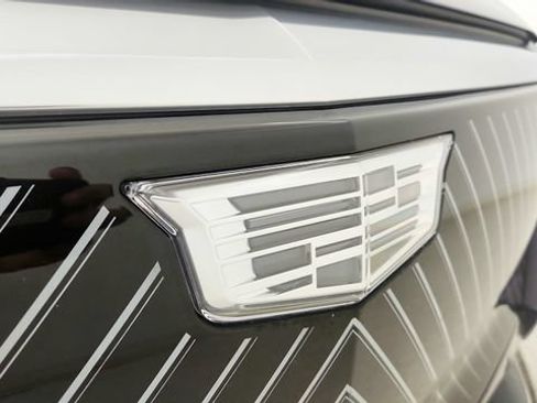 Used 2024 Cadillac Lyriq Luxury AWD/4WD image 31