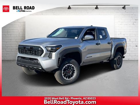 Used 2025 Toyota Tacoma TRD Off-Road image 1
