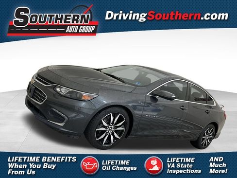 Used 2018 Chevrolet Malibu LT w/ Leather Package FWD image 1
