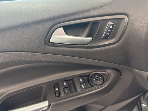 Used 2015 Ford Escape SE AWD/4WD image 18