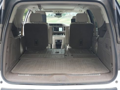Used 2023 GMC Yukon XL Denali w/ Denali Reserve Package AWD/4WD image 22