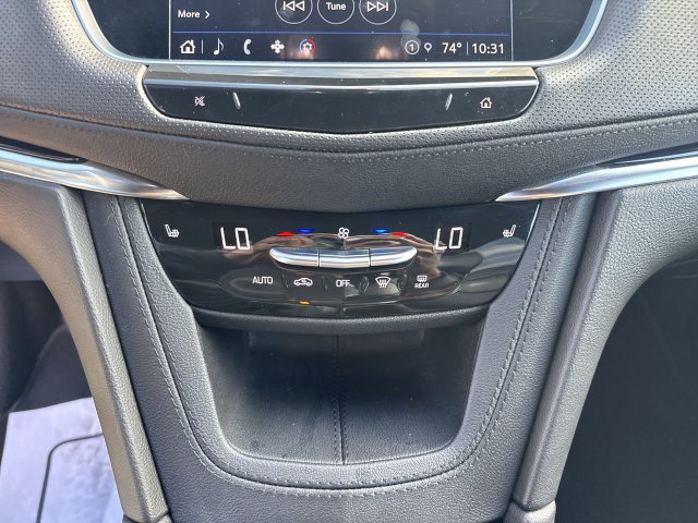 Used 2024 Cadillac XT6 Luxury FWD image 20