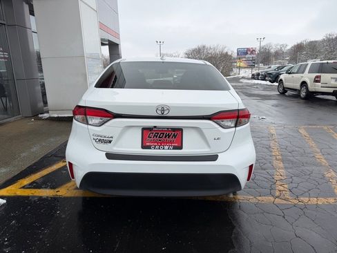Used 2024 Toyota Corolla LE image 7