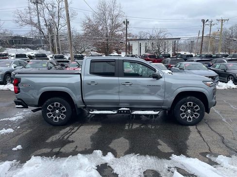 Used 2024 Chevrolet Colorado LT w/ LT Convenience Package III image 7