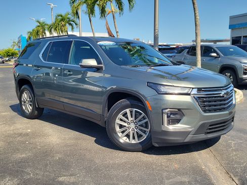 Used 2023 Chevrolet Traverse LT FWD image 34