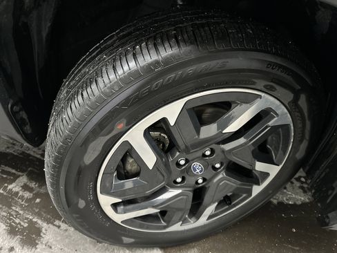 Used 2025 Subaru Forester Limited image 10