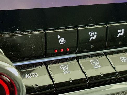 New 2026 Chevrolet Colorado Trail Boss w/ Off-Road Front Bumper Package image 19