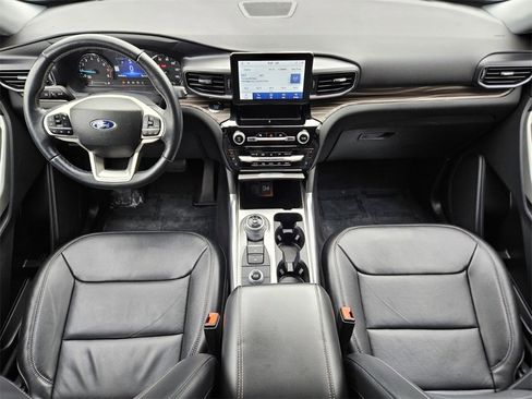 Used 2022 Ford Explorer Limited w/ Equipment Group 301A image 10
