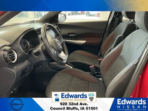 Used 2018 Nissan Kicks SR FWD image 22