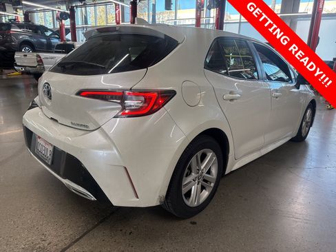 Used 2019 Toyota Corolla SE image 3