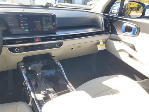 New 2026 Kia Sorento S image 12