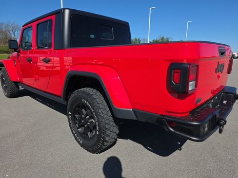 Used 2022 Jeep Gladiator Willys image 7