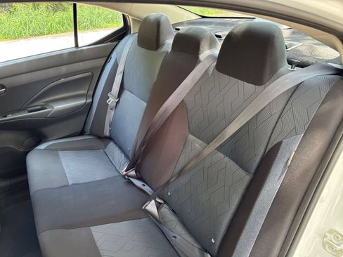 Used 2025 Nissan Versa SV FWD image 35