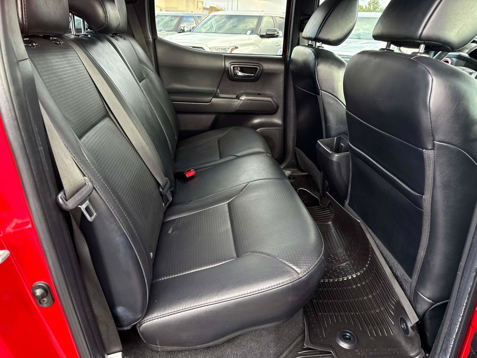 Used 2022 Toyota Tacoma TRD Off-Road w/ TRD Premium Off Road Package AWD/4WD image 22