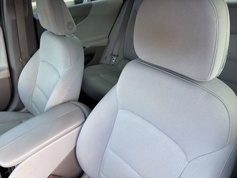 Used 2022 Chevrolet Malibu LT image 12
