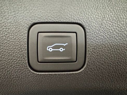 New 2026 GMC Yukon Denali Ultimate AWD/4WD image 8