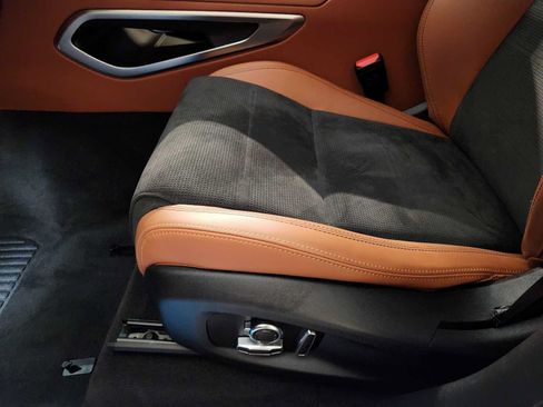 Used 2025 Jaguar F-PACE SVR 575 Edition AWD/4WD image 23