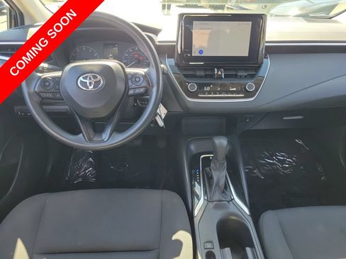 Used 2023 Toyota Corolla LE FWD image 12