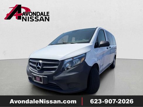Used 2016 Mercedes-Benz Metris Passenger image 1