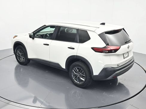 Used 2023 Nissan Rogue S FWD image 34
