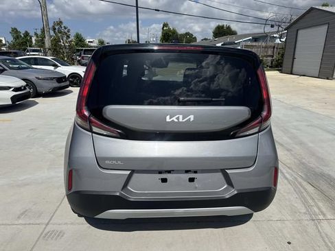 Used 2024 Kia Soul EX w/ Option Group 015 FWD image 6
