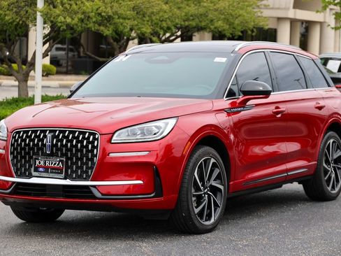 Certified 2024 Lincoln Corsair Grand Touring AWD/4WD image 23