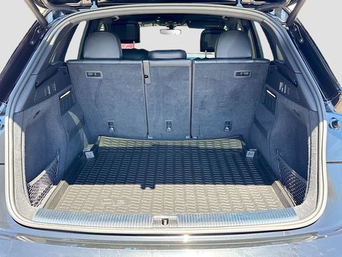 Used 2019 Audi SQ5 Premium Plus w/ Premium Plus Package image 11