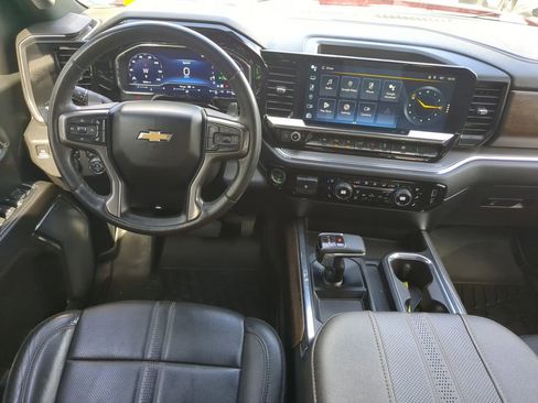 Used 2023 Chevrolet Silverado 1500 High Country w/ Technology Package AWD/4WD image 14