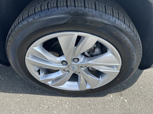 Used 2024 Buick Encore GX Preferred FWD image 27